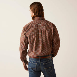 ARIAT Men's Gardner Classic Fit Shirt (Potting Soil)