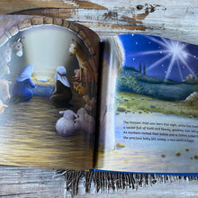 Load image into Gallery viewer, CHRISTMAS Book - Christmas Blessing: A One-of-a-Kind Nativity Story