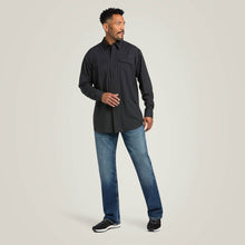 Load image into Gallery viewer, ARIAT Mens Long Sleeve VentTEK Outbound Classic Fit Shirt (Black)