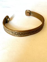 Load image into Gallery viewer, Vintage Handmade Copper Cuff Bracelet