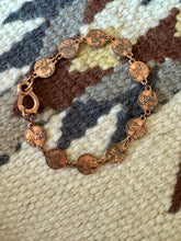 Load image into Gallery viewer, Vintage Handmade Copper Link Bracelet