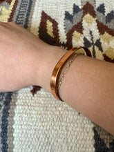 Load image into Gallery viewer, Vintage Handmade Copper Bracelet