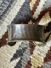 Load image into Gallery viewer, Vintage Handmade Copper Cuff Bracelet