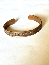 Load image into Gallery viewer, Vintage Handmade Copper Cuff Bracelet