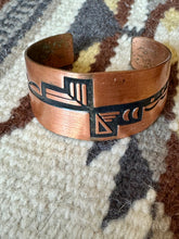 Load image into Gallery viewer, Vintage Handmade Copper Cuff Bracelet