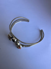 Load image into Gallery viewer, Handmade Sterling Silver, Onyx &amp; Spice Cuff Bracelet Signed Nizhoni