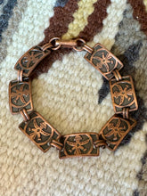 Load image into Gallery viewer, Vintage Handmade Copper Link Bracelet