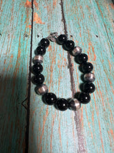 Load image into Gallery viewer, Navajo 6mm Sterling Silver Pearl &amp; Black Onyx Beaded Bracelet