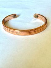 Load image into Gallery viewer, Vintage Handmade Copper Cuff Bracelet