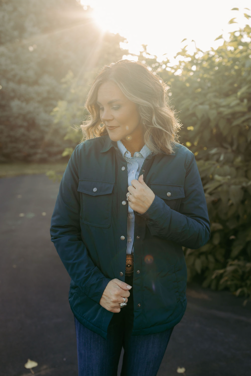 **AMANDA'S DOOR BUSTER** ARIAT Women's REAL Dilon Shirt Jacket (Reflecting Pond)