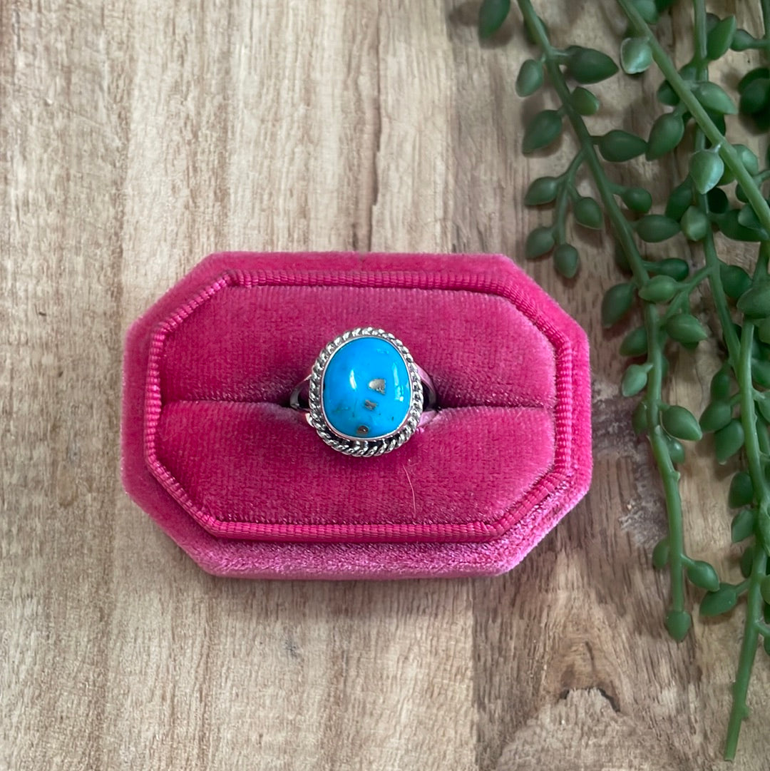 Single Stone Studded Finger Ring – Yes We Shop