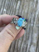 Load image into Gallery viewer, Beautiful Navajo Sterling Silver Kingman Turquoise Ring