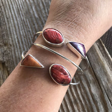 Load image into Gallery viewer, Navajo Beautiful Floating Stone Spiny Sterling Silver Cuff Bracelet Kee- J