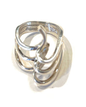 Load image into Gallery viewer, Beautiful Navajo Sterling Silver Swirls Wave Ring