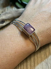 Load image into Gallery viewer, Navajo Square Purple Spiny Sterling Silver Bracelet Rope Style Cuff
