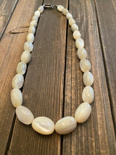 Load image into Gallery viewer, Navajo Mother Of Pearl &amp; Sterling Silver Beaded Necklace