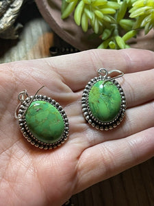 Navajo Green Kingman Turquoise Sterling Navajo Pendant And Earrings Set