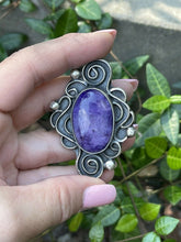 Load image into Gallery viewer, Navajo Purple Charoite &amp; Sterling Silver Swirl Statement Ring Size 7