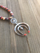 Load image into Gallery viewer, Navajo Sterling Silver &amp; Spiny Oyster Naja Necklace Signed