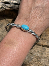 Load image into Gallery viewer, Navajo Sterling Robin Blue Turquoise Southwest Rope Bracelet Cuff