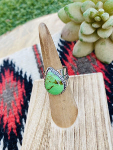 Navajo Sterling Silver & Green Kingman Turquoise Ring