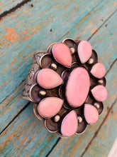 Load image into Gallery viewer, Navajo Queen Pink Conch Shell &amp; Sterling Silver Cluster Cuff Bracelet Signed