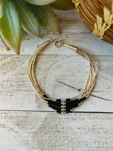 Load image into Gallery viewer, Navajo Onyx &amp; Sterling Liquid Silver Beaded Bracelet