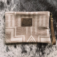 Load image into Gallery viewer, Pendleton Clutch (Harding Tonal)