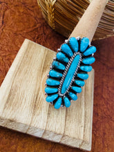 Load image into Gallery viewer, Navajo Natural Kingman Turquoise Cluster Ring