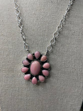 Load image into Gallery viewer, Navajo Queen Pink Conch Shell And Sterling Silver Necklace Signed Sheila