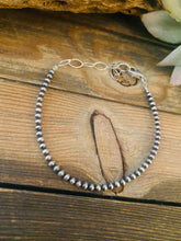 Load image into Gallery viewer, Navajo Sterling Silver Pearl 3mm Beaded Bracelet