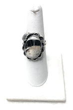 Load image into Gallery viewer, Navajo Sterling Silver And White Buffalo Ring Size 7