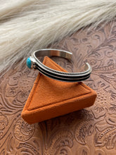 Load image into Gallery viewer, Navajo Sterling Silver &amp; Turquoise Cuff Bracelet