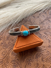 Load image into Gallery viewer, Navajo Sterling Silver &amp; Turquoise Cuff Bracelet