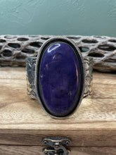 Load image into Gallery viewer, Stunning Navajo Sterling Purple Spiny Cuff Bracelet By Janet Garcia