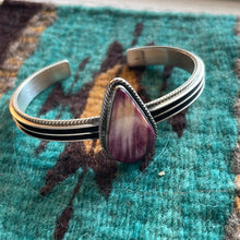 Load image into Gallery viewer, Navajo Purple Spiny And Sterling Silver Cuff Bracelet Signed