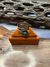 Load image into Gallery viewer, Navajo Sterling Silver And Turquoise Feather Ring Size 5.5
