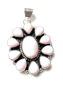 Navajo Queen Pink Conch Shell And Sterling Silver Pendant Signed Sheila 10 Petals