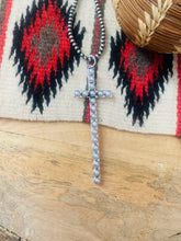 Load image into Gallery viewer, Beautiful Natural Pearl Cross Pendant