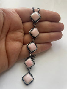 Navajo Queen Pink Conch Shell And Sterling Silver Drop Necklace Signed